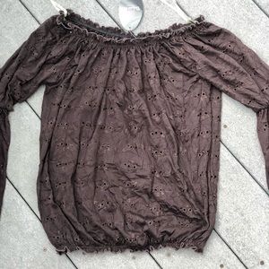 NWT RUFFLED SLEEVES BLOUSE SMALL